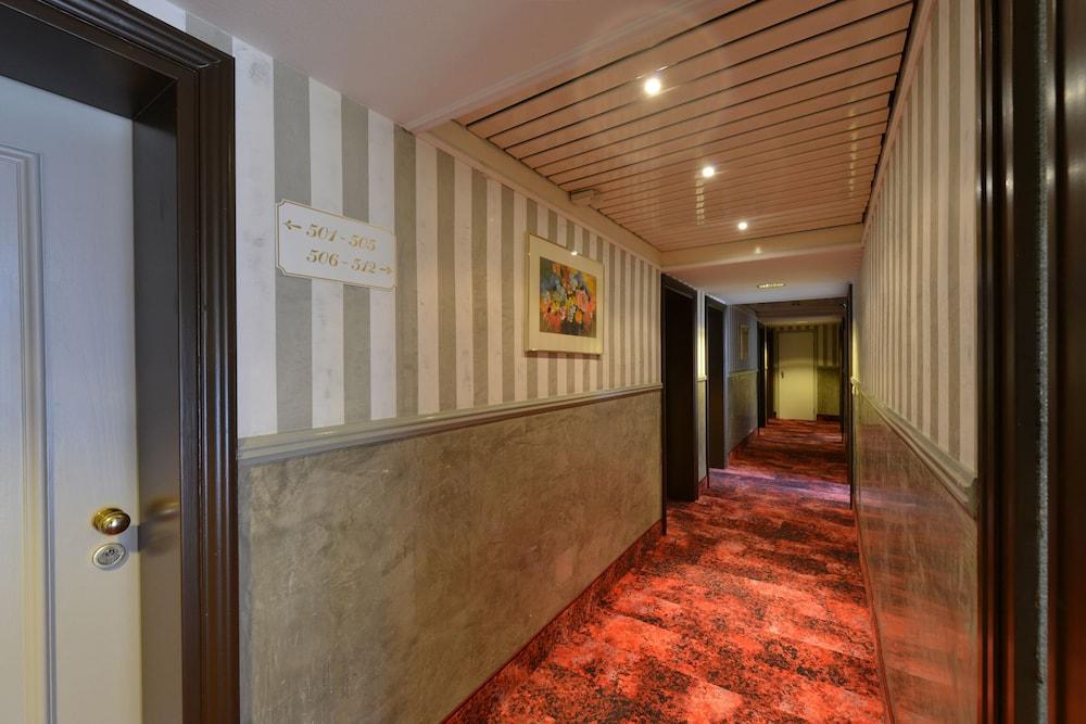 Hotel Aurbacher Hof Gmbh Мюнхен Экстерьер фото